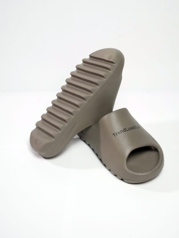 Lifestyle Comfort Flip-Flops – Braun